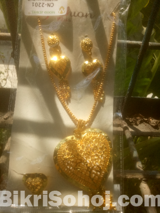 Offer!made in India jewellery set.